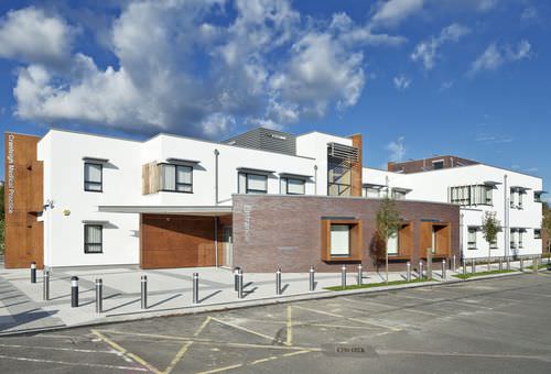 Сборное здание - CRANLEIGH - Stora Enso - из дерева / для медицинского использования / современное