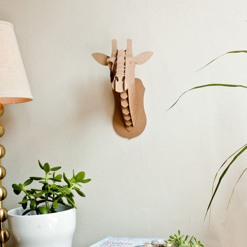 Скульптура из картона - JULIETTE GIRAFFE HEAD  - cardboard safari - настенная