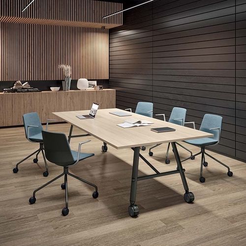 Современный стол для собраний - SERENITY - Quadrifoglio Sistemi d'Arredo - из дерева / из меламина / с основанием из металла