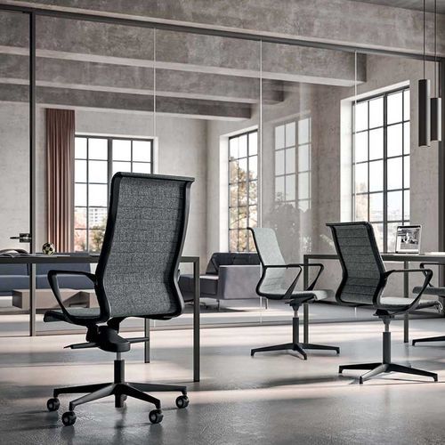 Современное директорское кресло - DINAMICA  - Quadrifoglio Sistemi d'Arredo - из кожи / сетчатое / нейлоновое