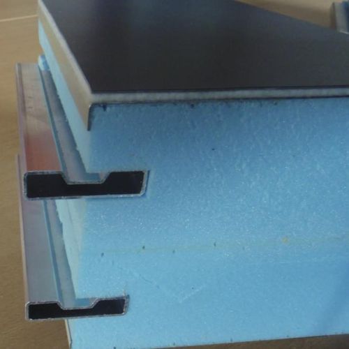 Акустическая сэндвич-панель для кровли - NOVATOIT® : FOAM SILENT - AV Composites - 2 поверхности из алюминия / высокое сопротивление