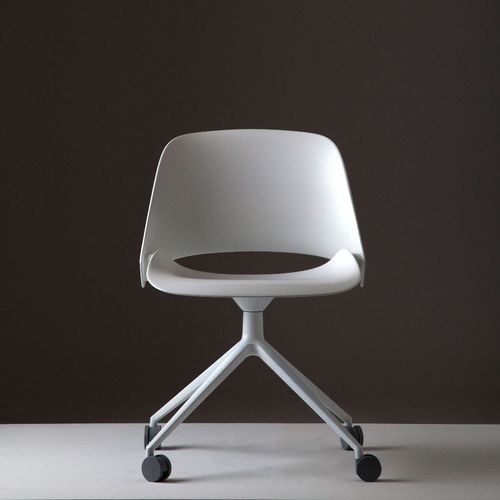 Современный стул для офиса - TREA - Humanscale - из металла / консольный / на колесиках